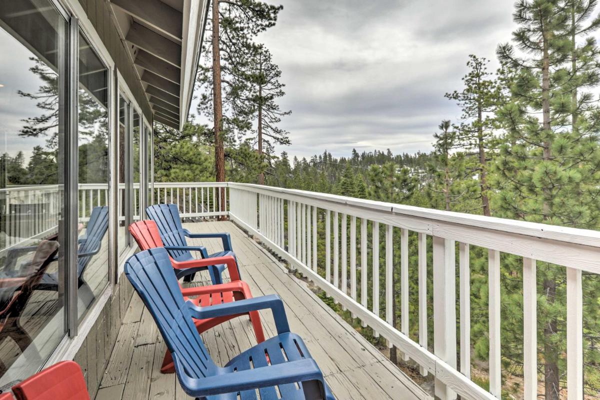 Tahoe Retreat with Hot Tub and NFL Sunday Ticket! Main image 2